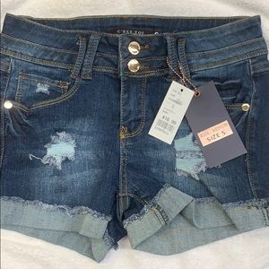 Size Small Fashion Q Jean shorts